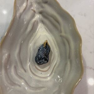 HAIDA GWAII AGATE PENDANT